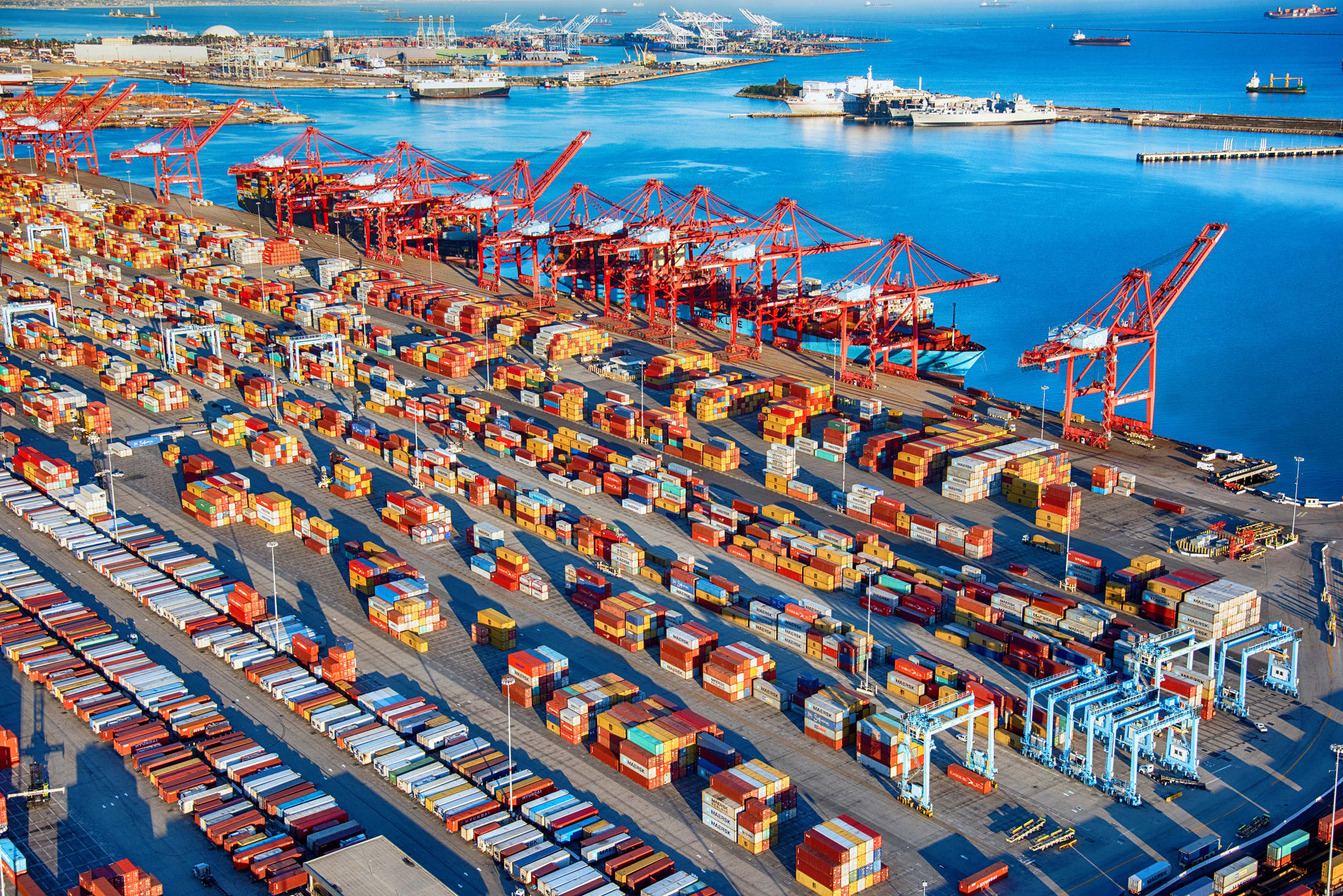 Freight Rates Declining in 2022 in the Face of Uncertainties